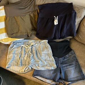 Medium maternity shorts bundle (Seraphine, Beeson River, & 1822)